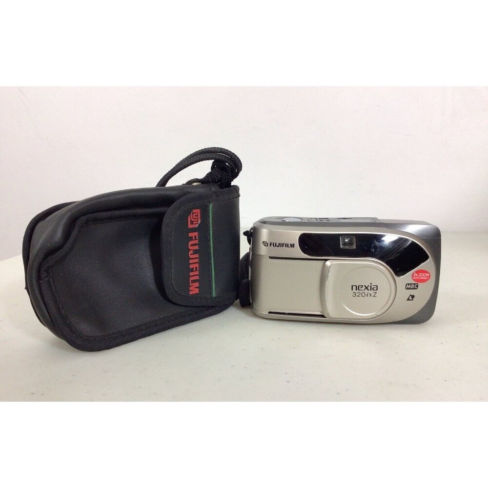 Fujifilm Nexia 320 ixZ 35mm Film Camera Case Included Tested